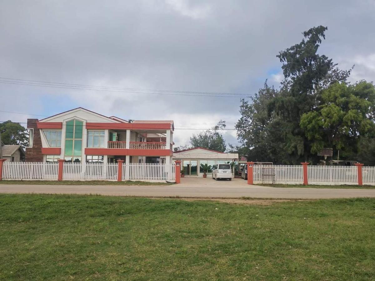 Lata Hotel Нукуалофа Екстер'єр фото